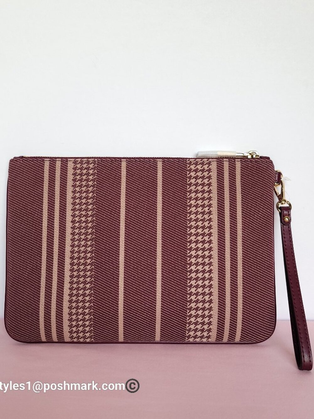 MICHAEL KORS Jet Set Signature Jacquard Large Zip Pouch Wristlet-Dark Berry⭐ - Picture 5 of 15